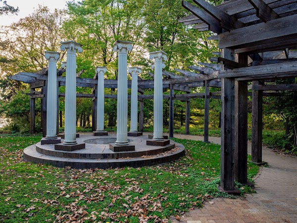 Noerenberg Gardens grounds