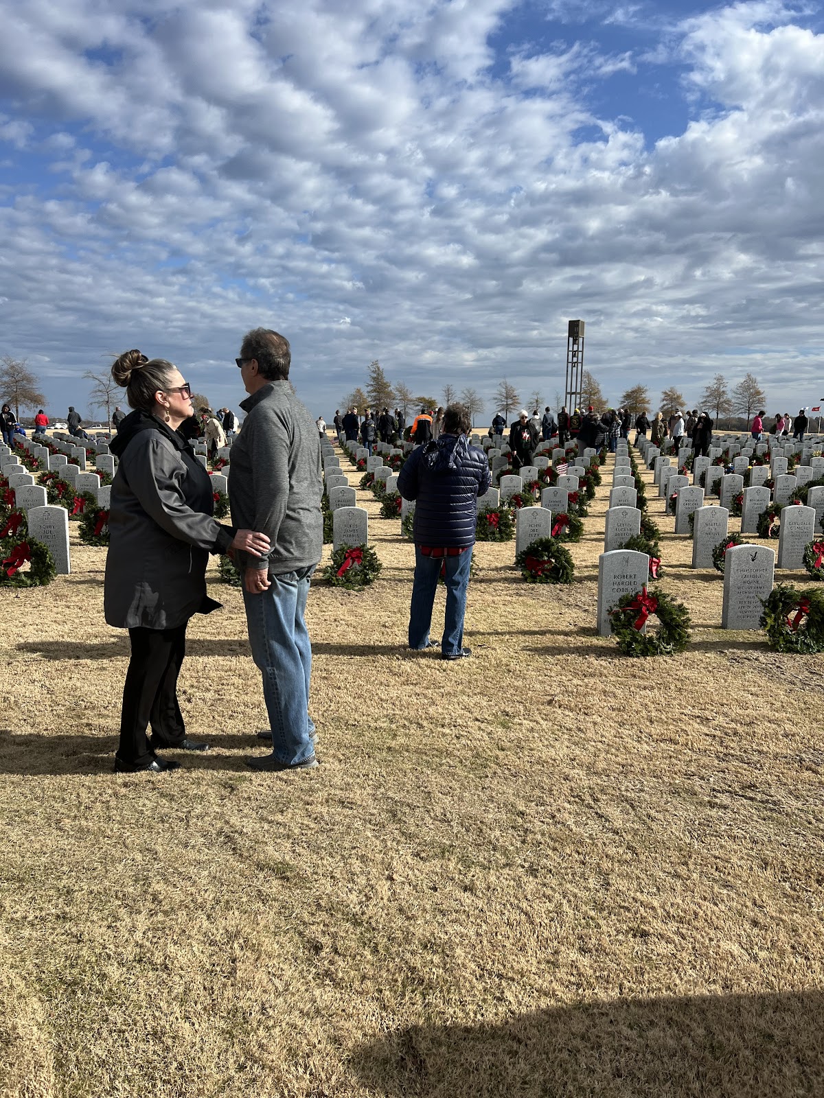 Northeast Louisiana Veterans Cemetery cemetery grounds and headstones
