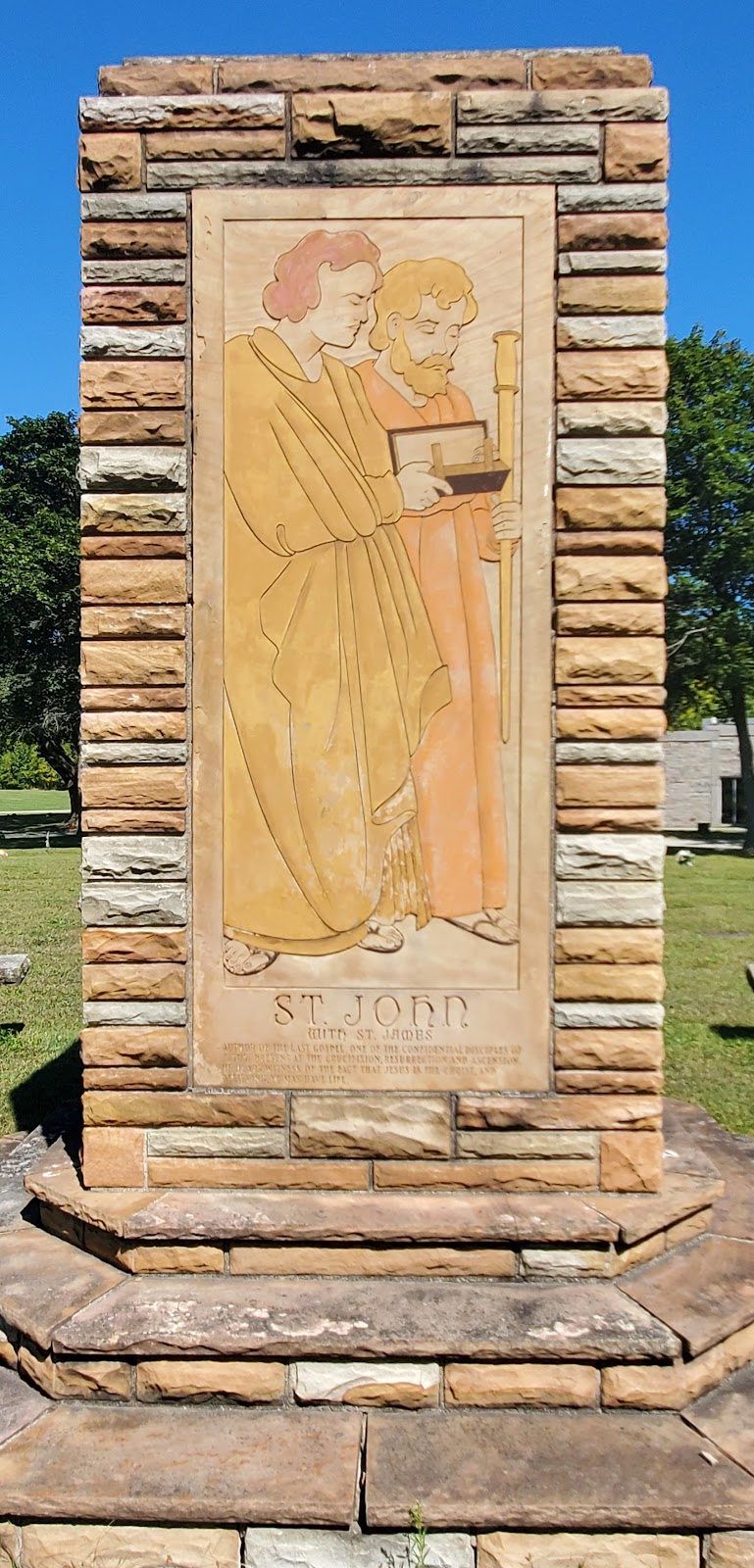 Northshore Garden of Memories cemetery grounds and headstones
