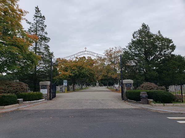 Notre Dame Cemetery grounds