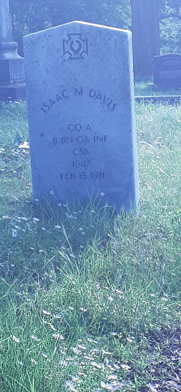 Oak Cemetery grounds