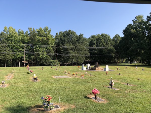 Oak Grove Memorial Gardens grounds