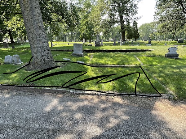 Oak Ridge Cemetery grounds