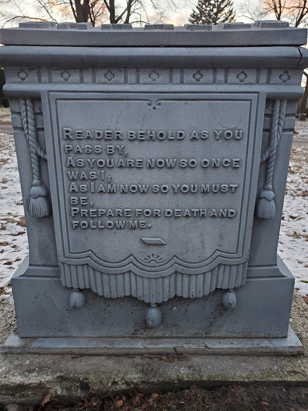 Oak Ridge Cemetery grounds