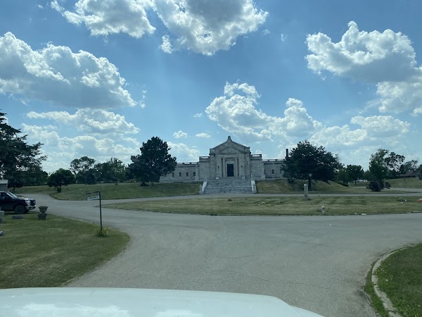 Oak Ridge Cemetery grounds