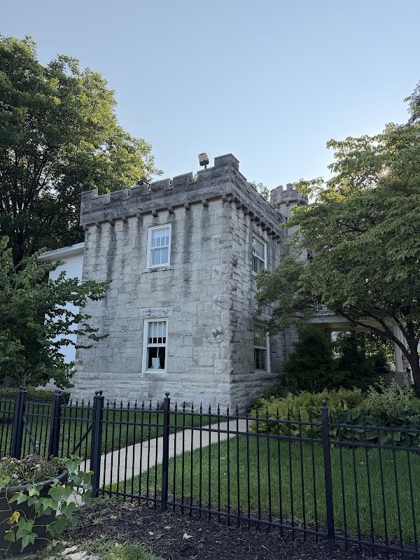 Oak Ridge Cemetery grounds