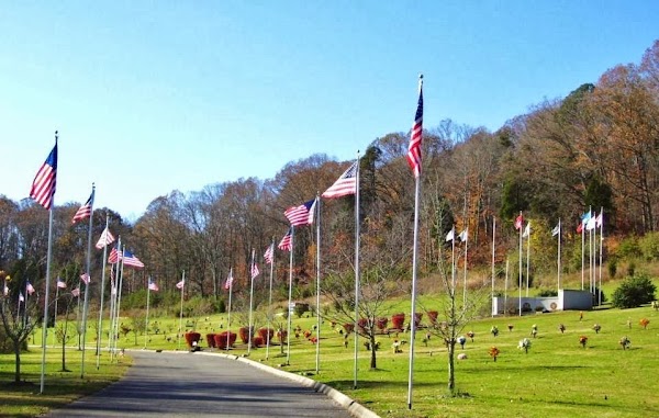 Oak Ridge Memorial Park grounds