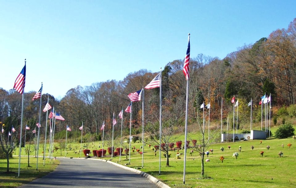 Oak Ridge Memorial Park cemetery grounds and headstones