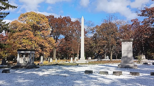 Oakhill North Cemetery grounds