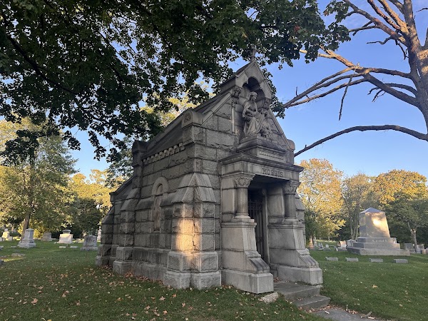 Oakhill North Cemetery grounds