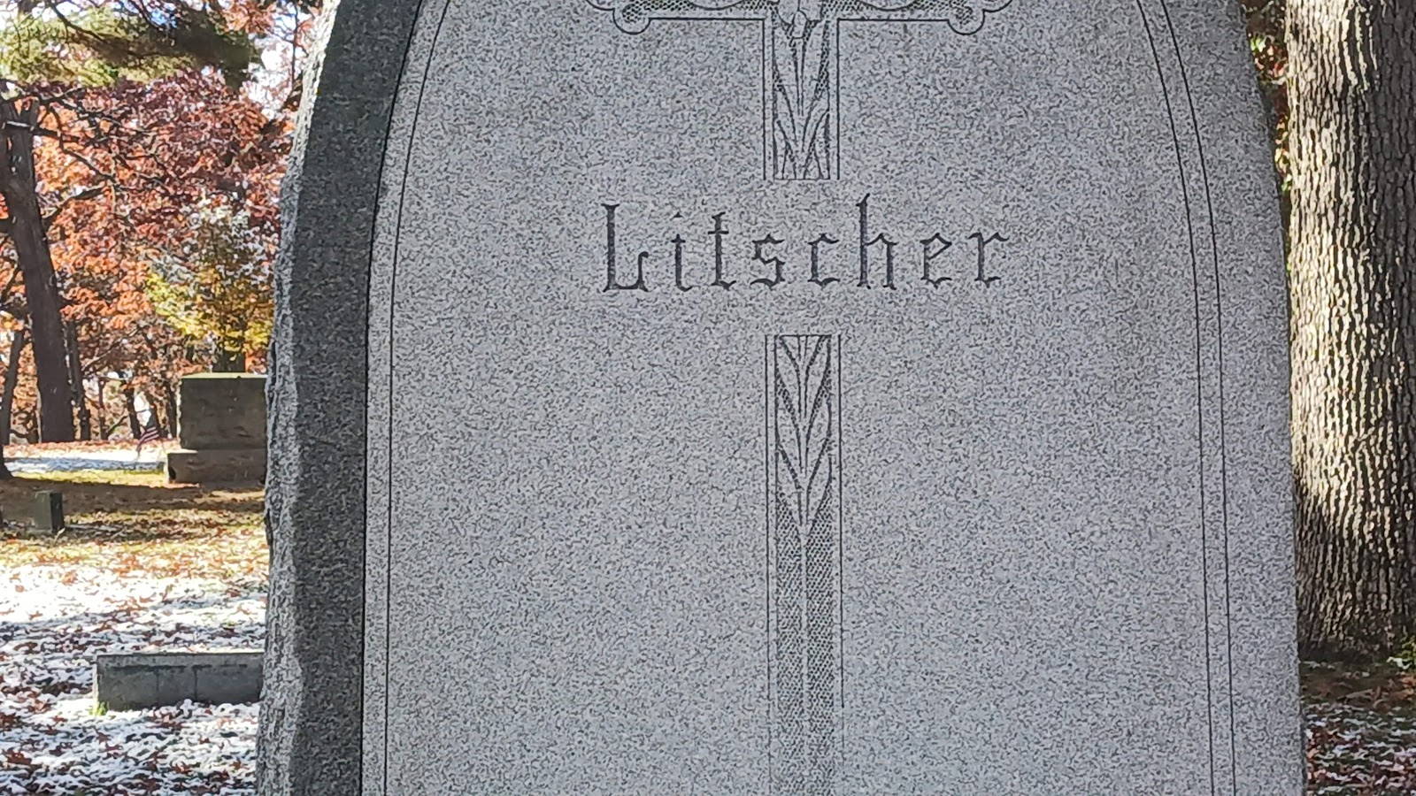 Oakhill North Cemetery cemetery grounds and headstones