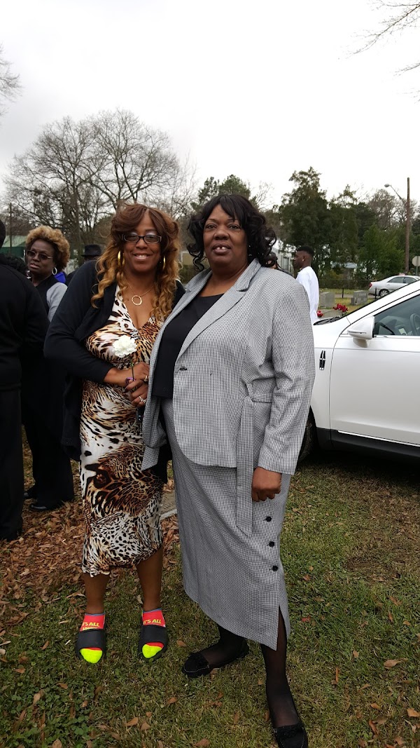 Oakland Cemetery grounds