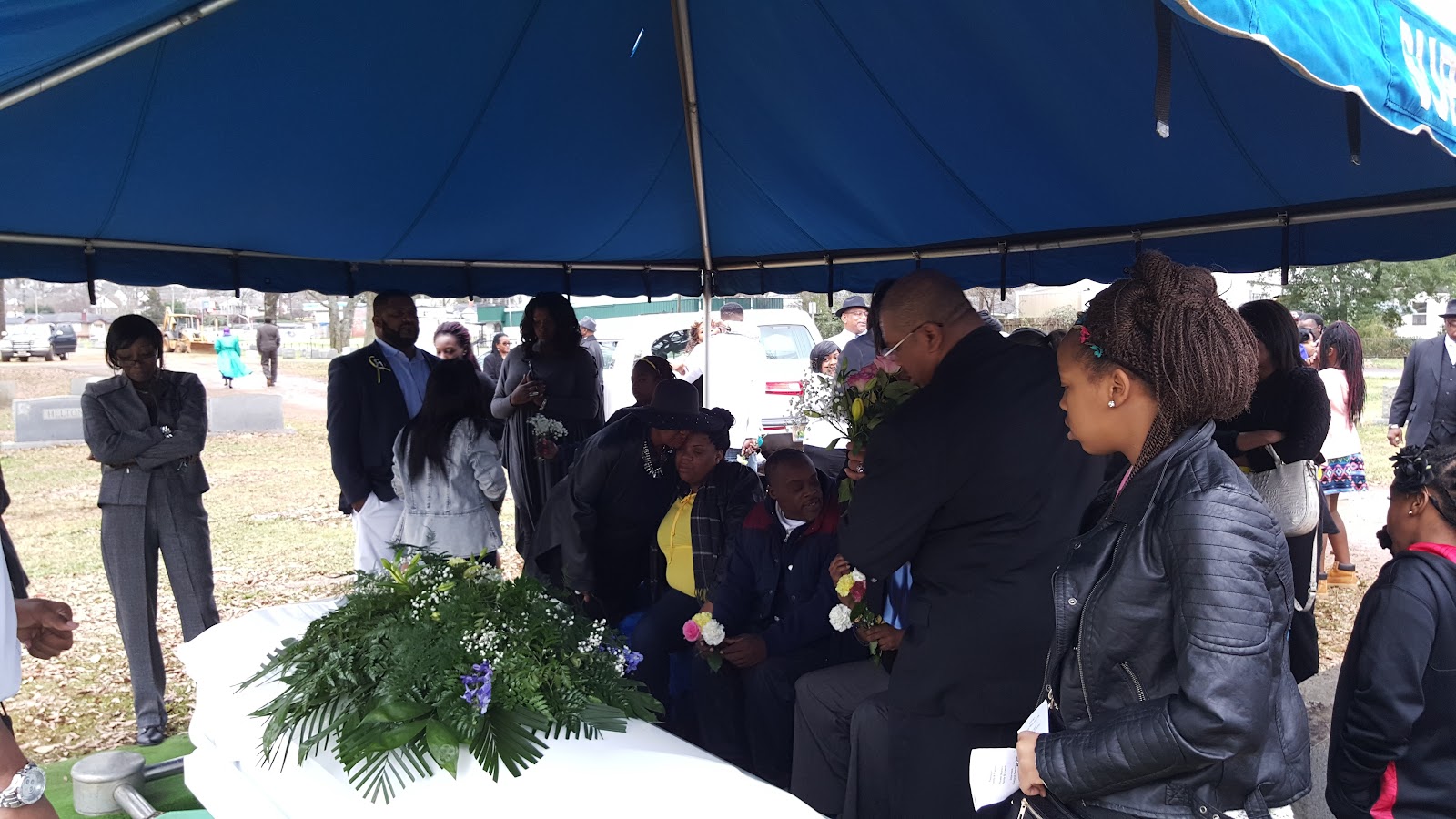 Oakland Cemetery cemetery grounds and headstones