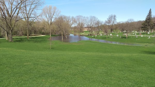Oakshade Cemetery grounds