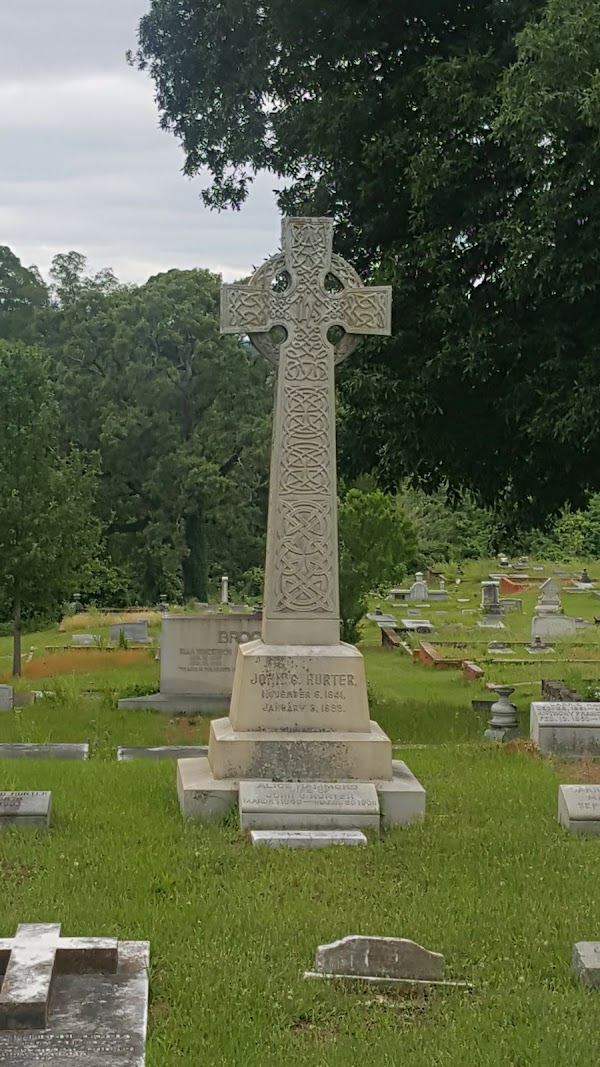 Oakwood Cemetery Annex grounds