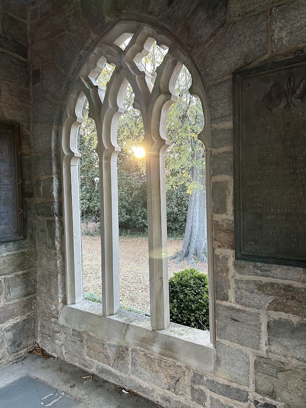 Oakwood Cemetery grounds