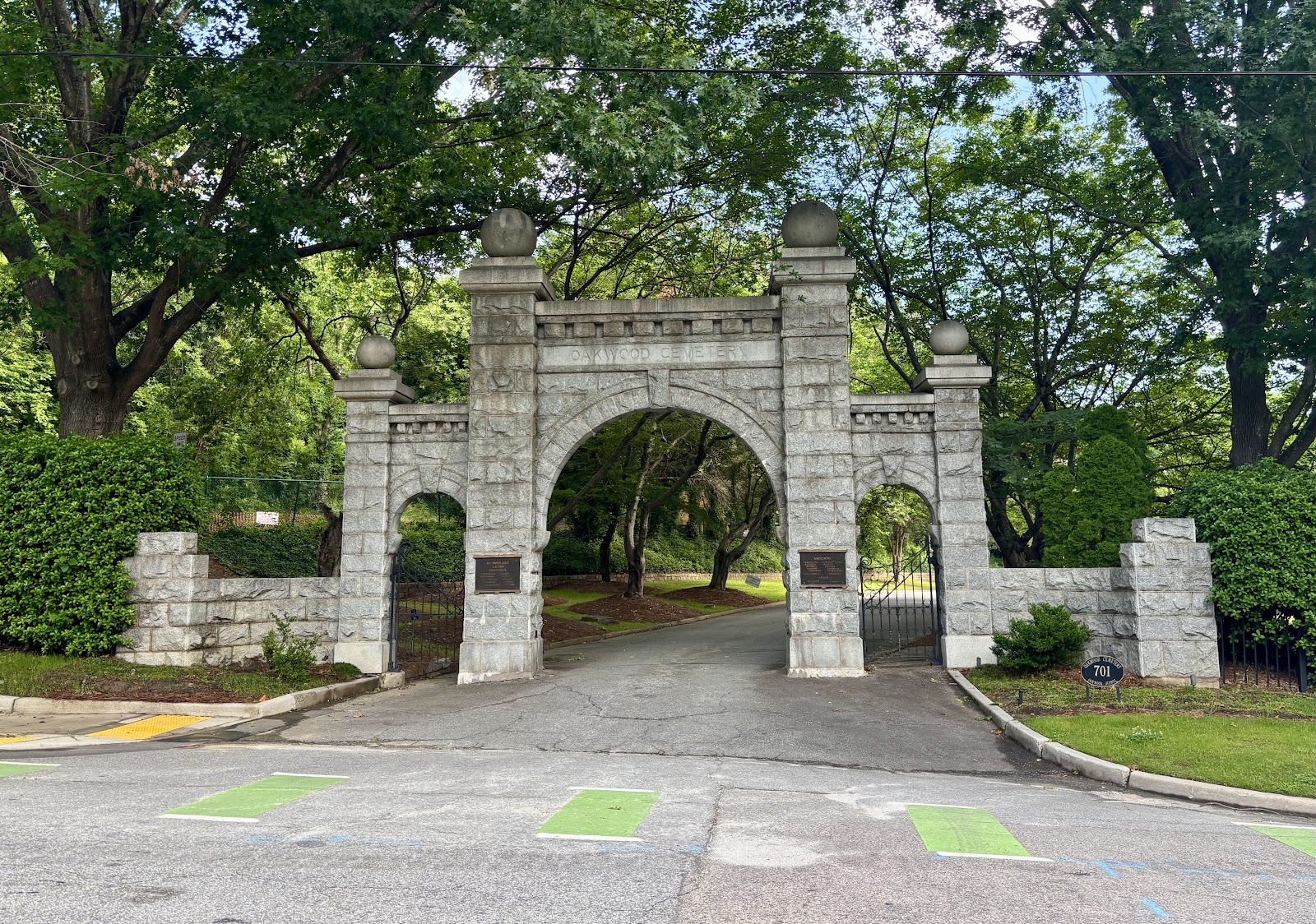 Oakwood Cemetery