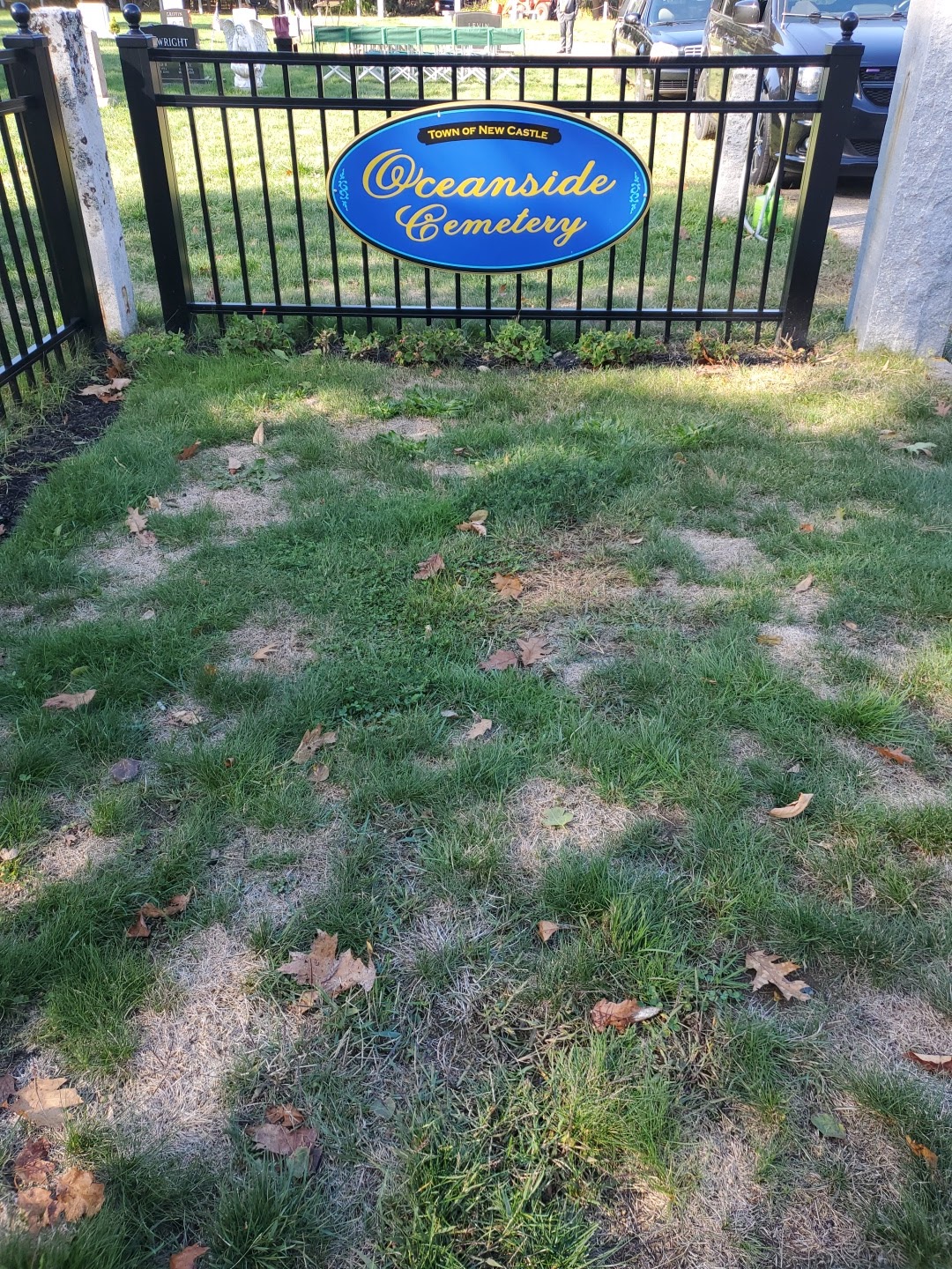 Oceanside Cemetery cemetery grounds and headstones