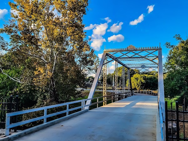 Oconee Hill Cemetery grounds
