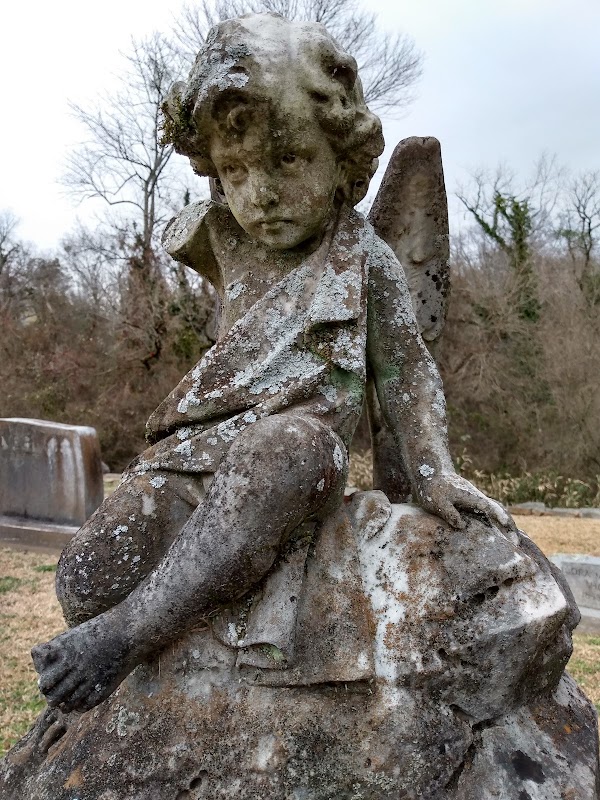 Oconee Hill Cemetery grounds