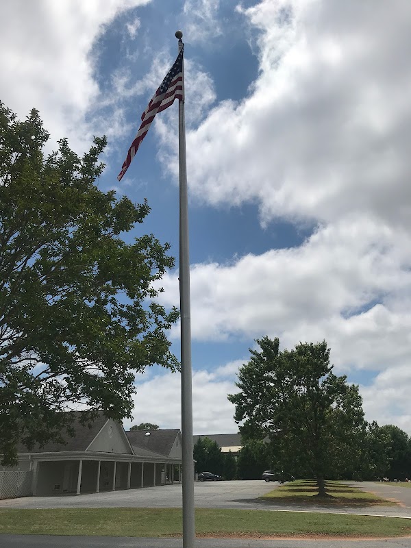 Oconee Memorial Park grounds