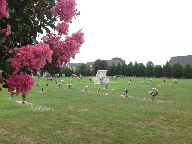 Oconee Memorial Park cemetery grounds and headstones