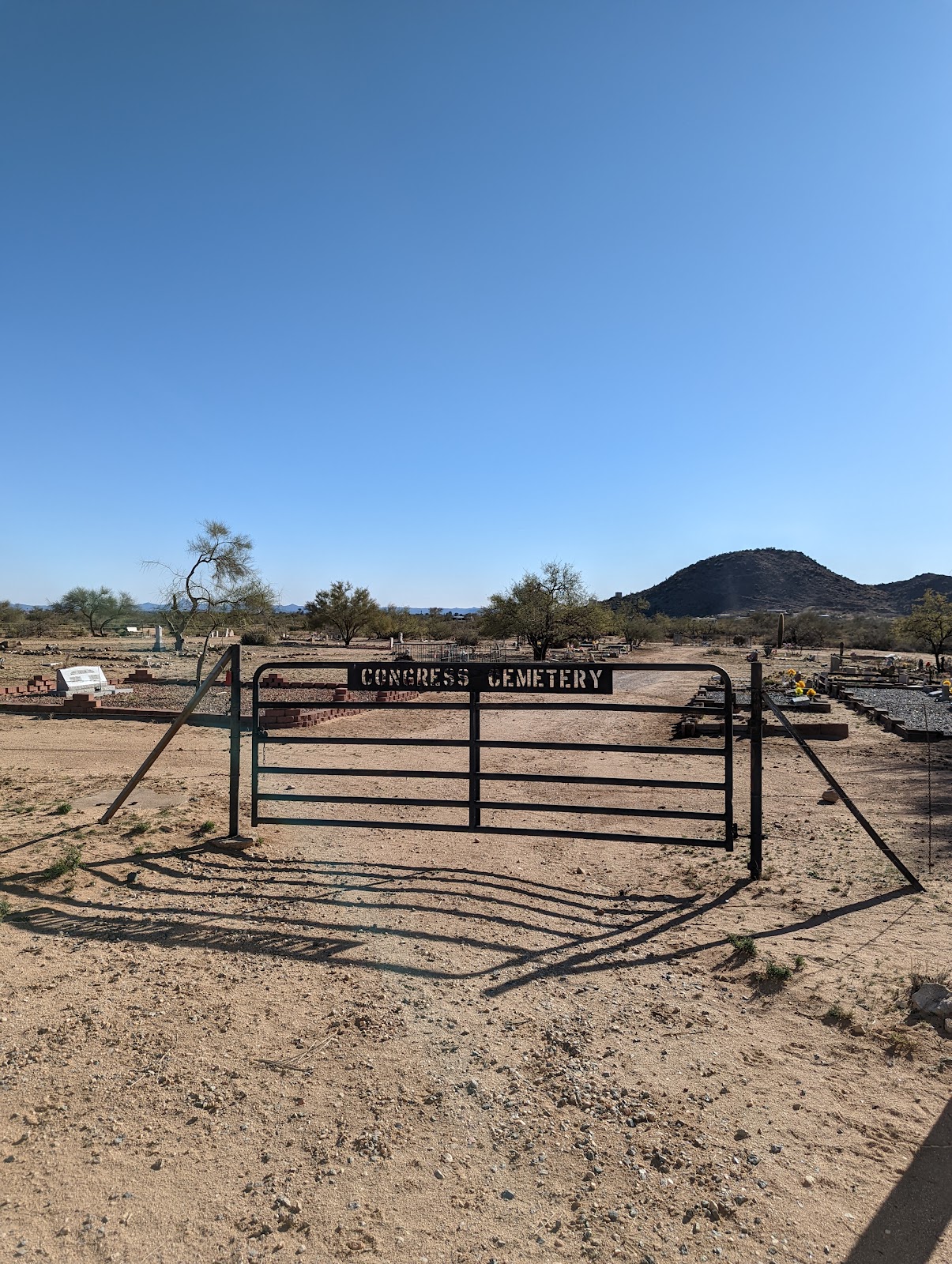 Old Congress Pioneer Cemetery cemetery grounds and headstones