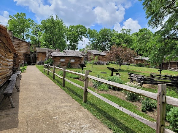 Old Fort Harrod State Park grounds