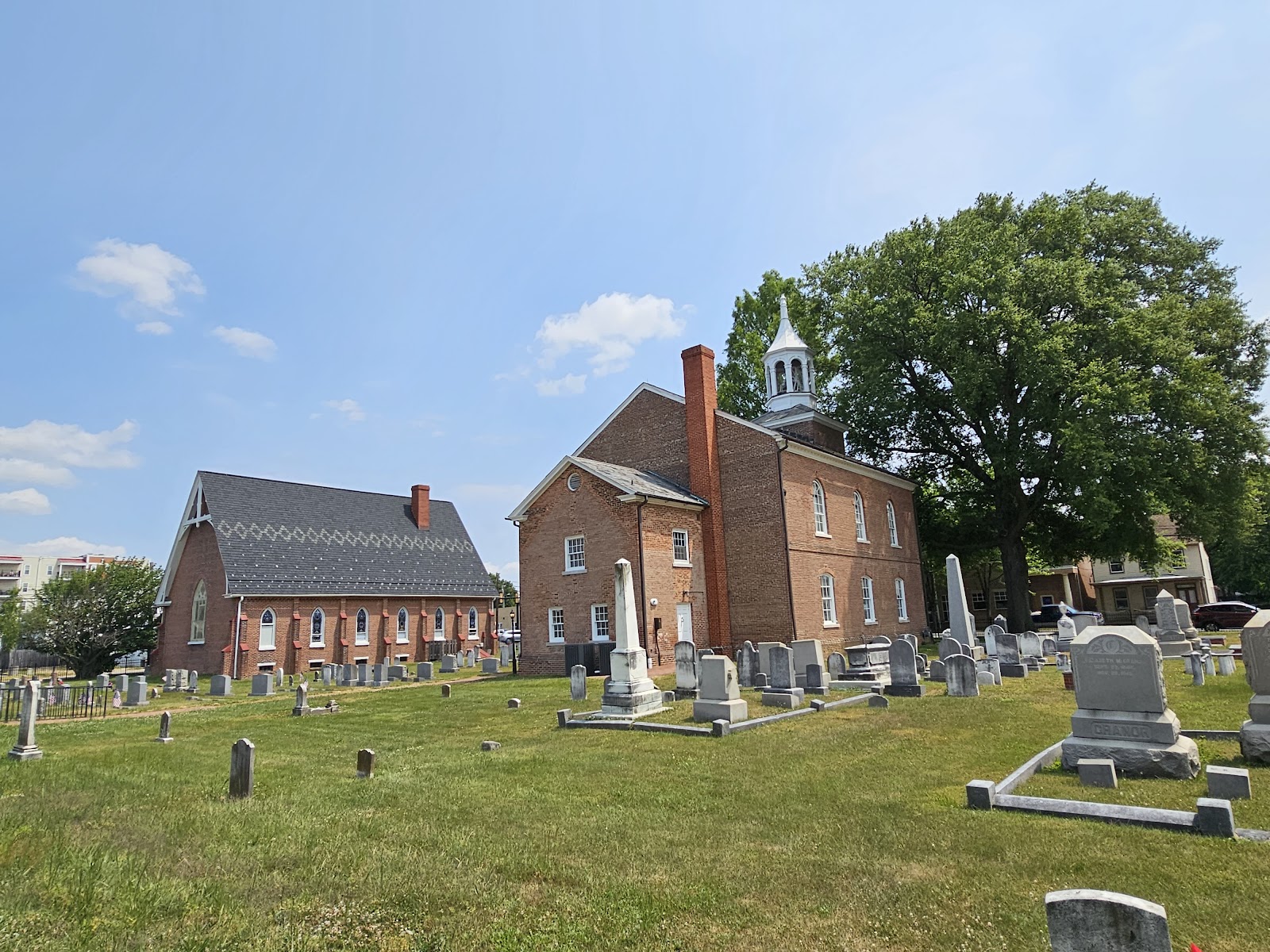 Old Presbyterian Church & Cemetery cemetery grounds and headstones