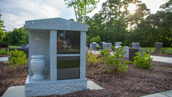 Oleander Memorial Gardens cemetery grounds and headstones
