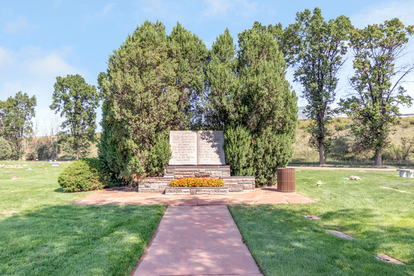 Olinger Eastlawn Cemetery