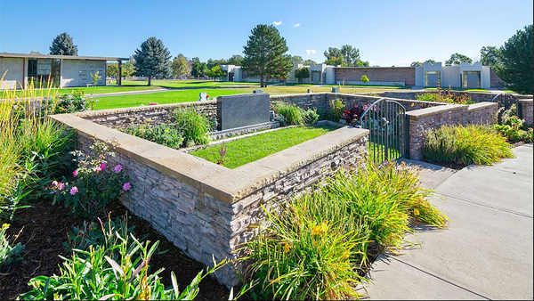 Olinger Funeral, Cremation & Cemetery - Crown Hill grounds