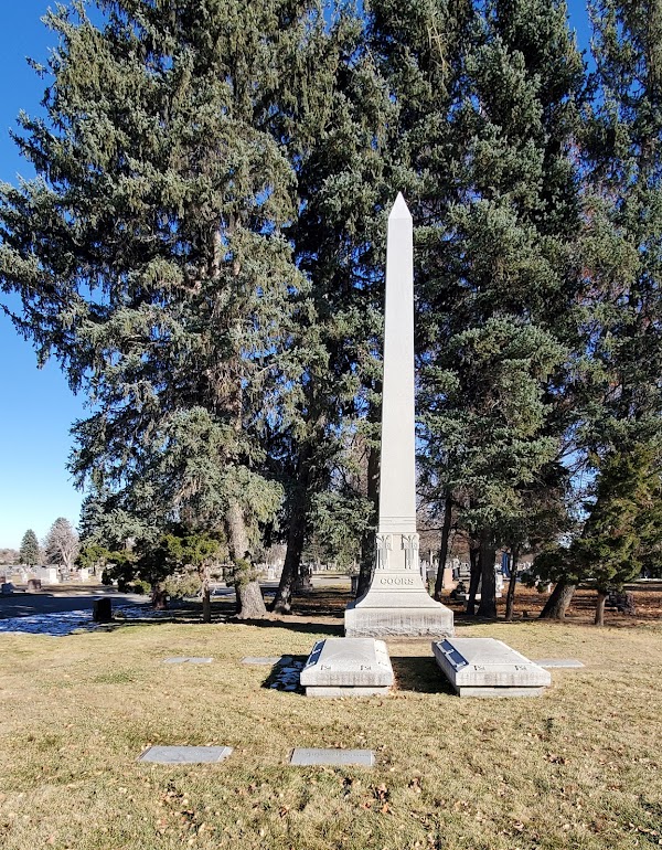 Olinger Funeral, Cremation & Cemetery - Crown Hill grounds