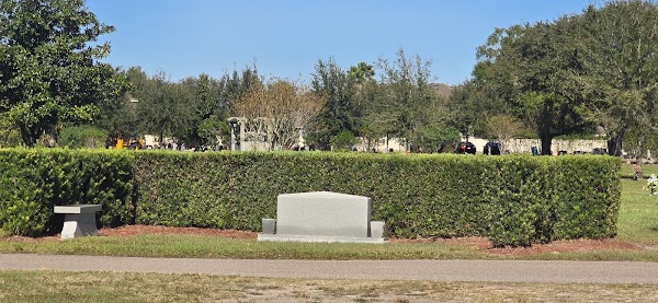 Orlando Memorial Gardens grounds