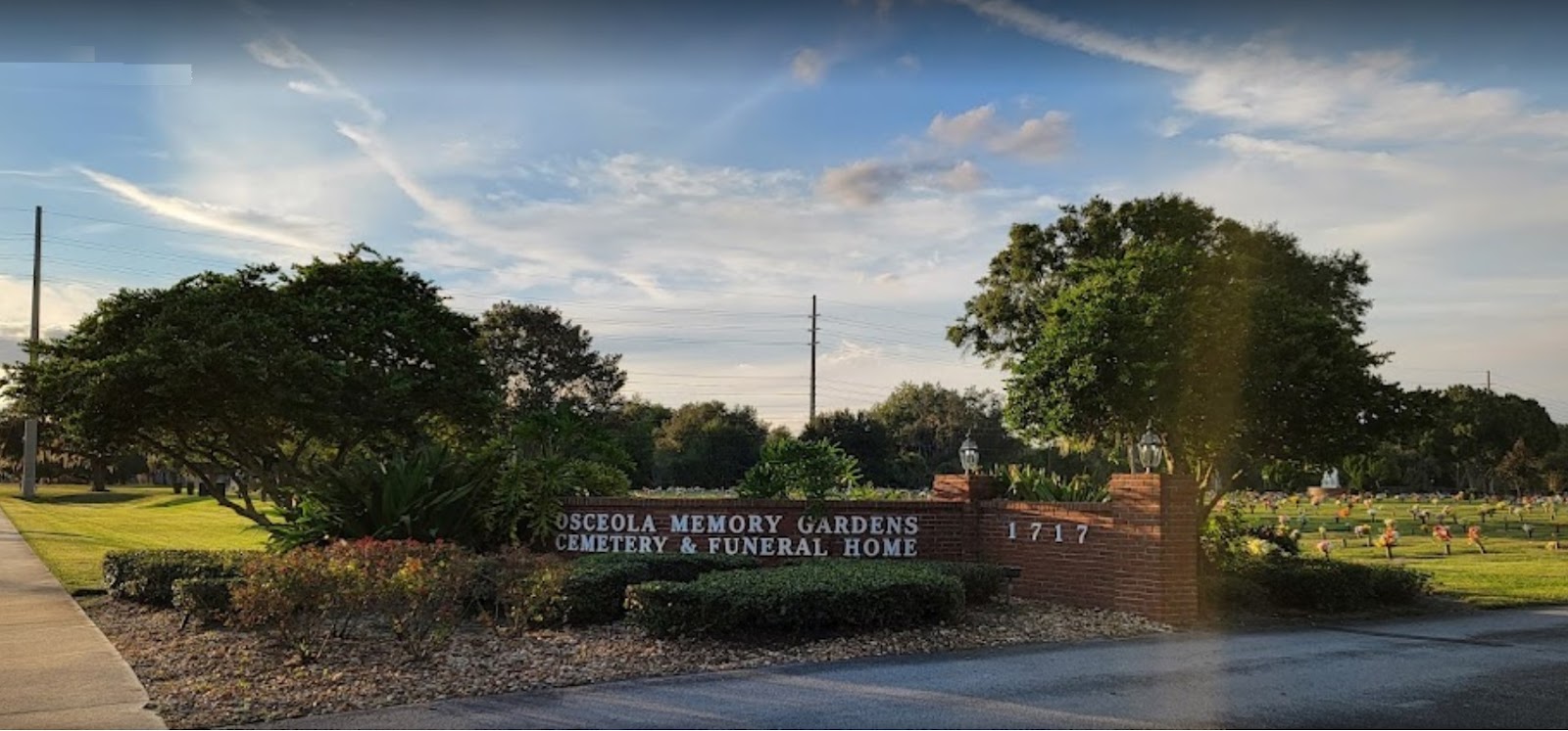 Osceola Memory Gardens Cemetery, Funeral Homes & Crematory cemetery grounds and headstones