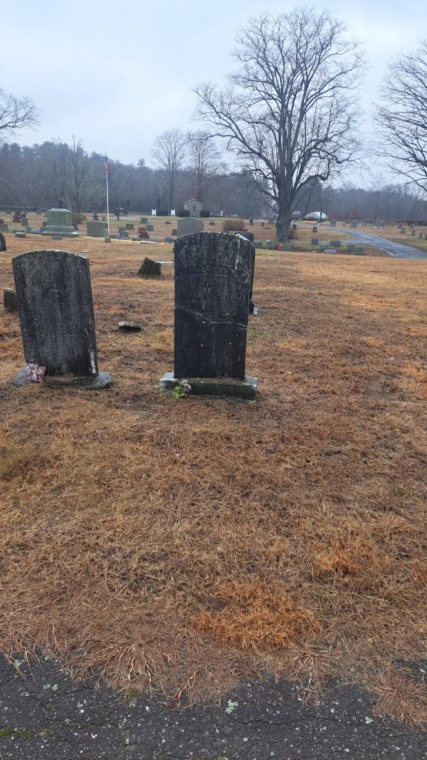 Pachaug Cemetery grounds