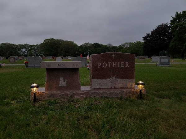 Pachaug Cemetery grounds