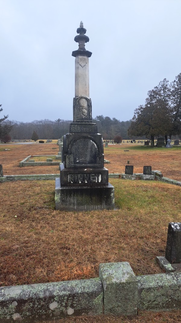 Pachaug Cemetery grounds