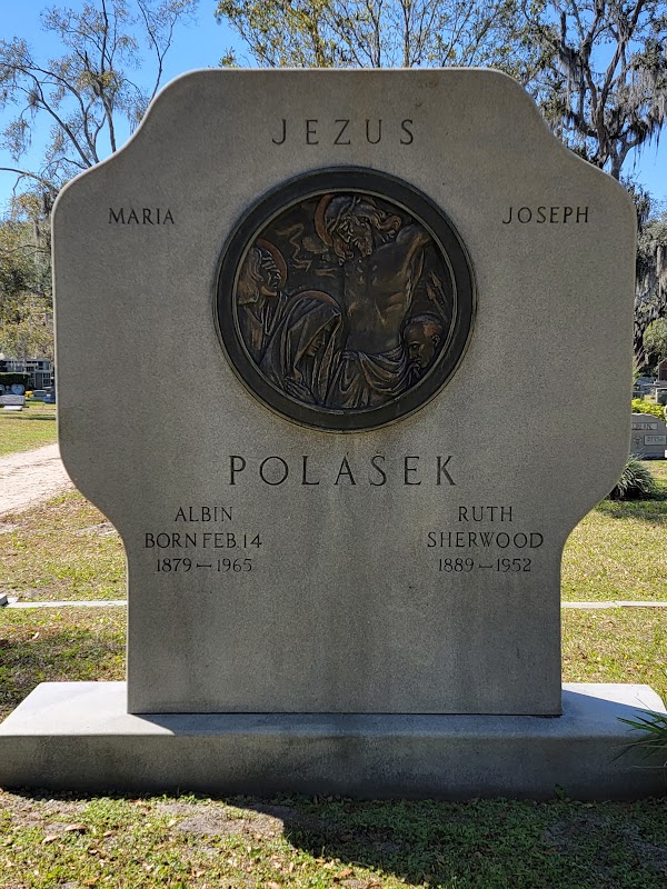 Palm Cemetery grounds