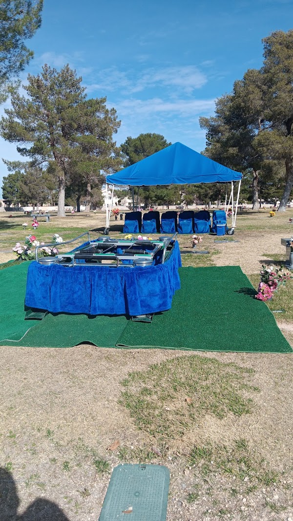 Palm Eastern Mortuary & Cemetery grounds