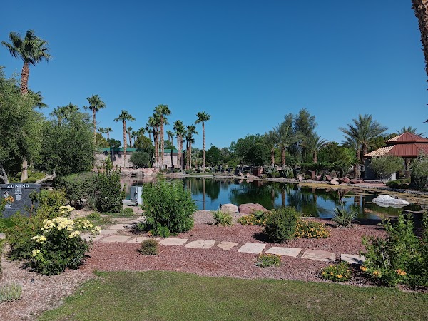 Palm Eastern Mortuary & Cemetery grounds
