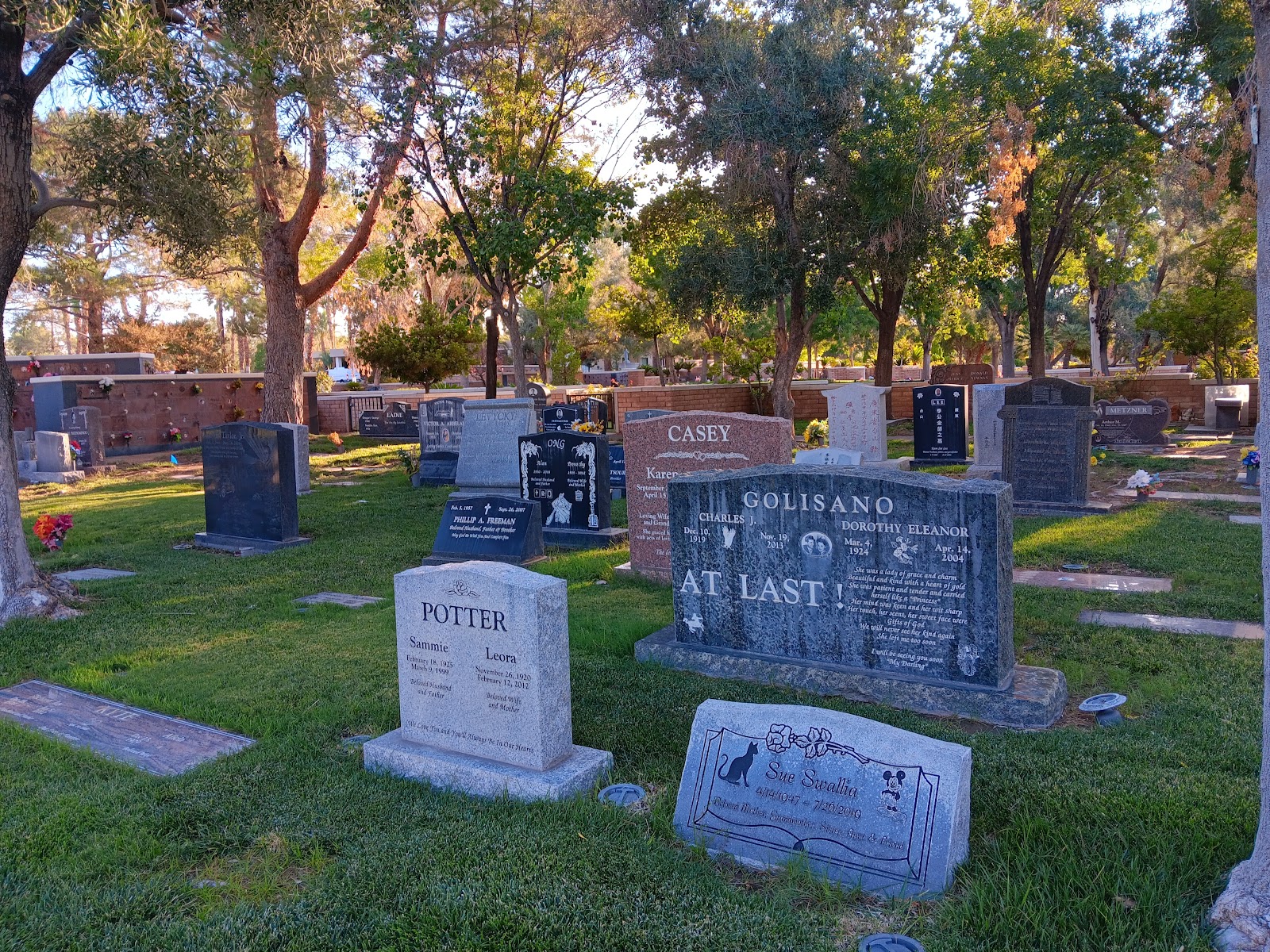 Palm Eastern Mortuary & Cemetery headstone and grounds