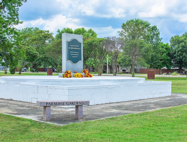 Paradise Gardens Cemetery grounds