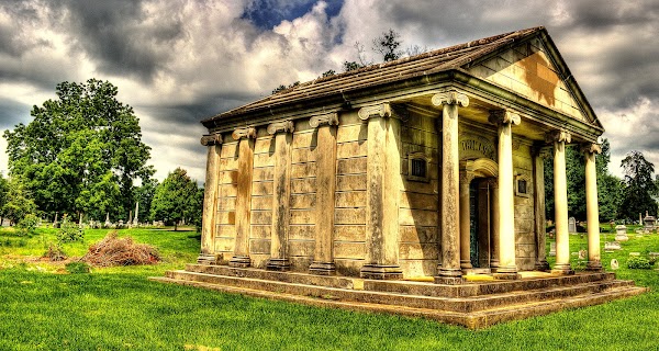 Paris Cemetery grounds
