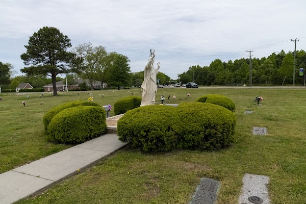 Parklawn Memorial Park grounds