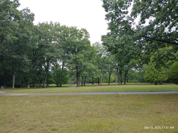Parkview Memorial Cemetery grounds