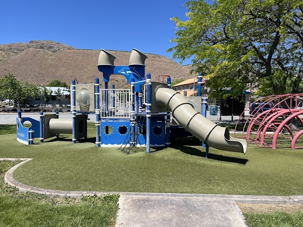 Pateros Memorial Park grounds