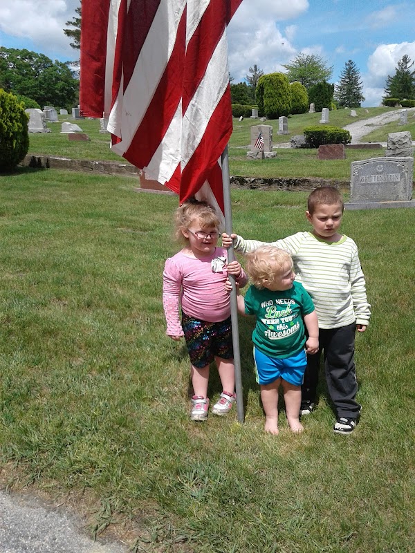Pawtuxet Memorial Park grounds