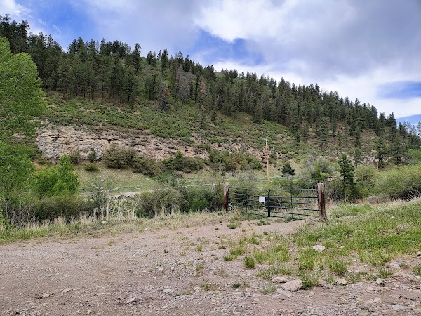 Pecos Canyon State Park grounds