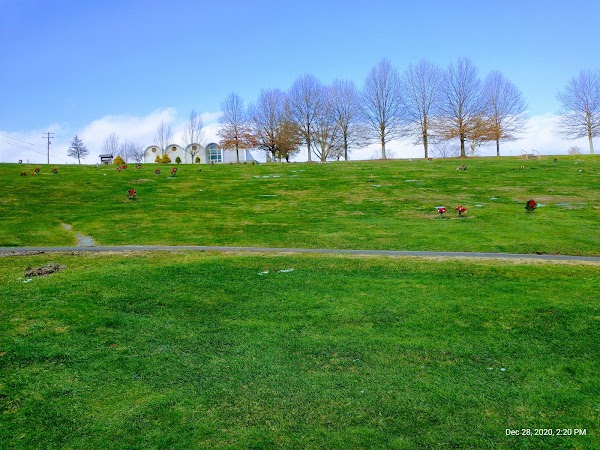 Penn Lincoln Memorial Park grounds